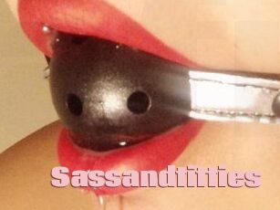 Sassandtitties